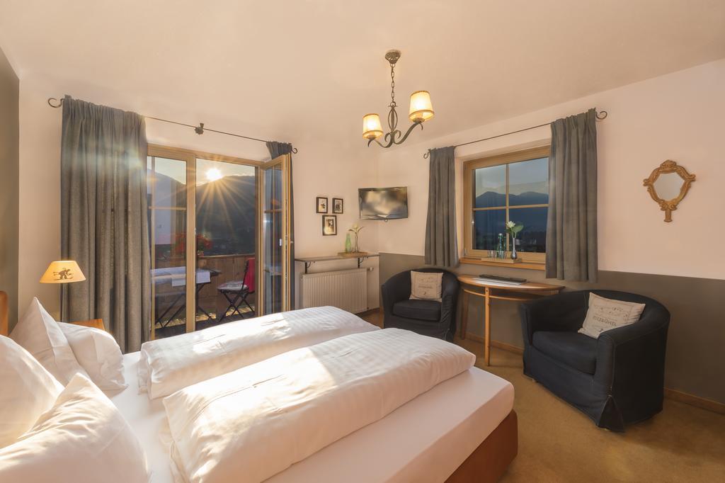 Pension Hinterseer Kitzbuhel Exterior photo