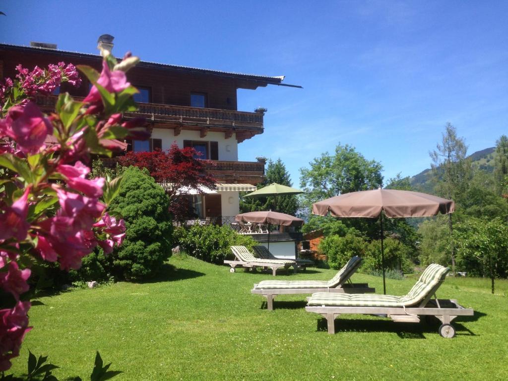 Pension Hinterseer Kitzbuhel Exterior photo